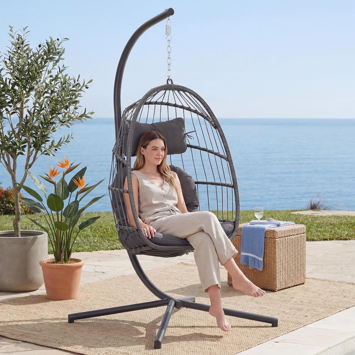 Chaise suspendue en forme d'œu - Hanging Egg Chair avis et prix
